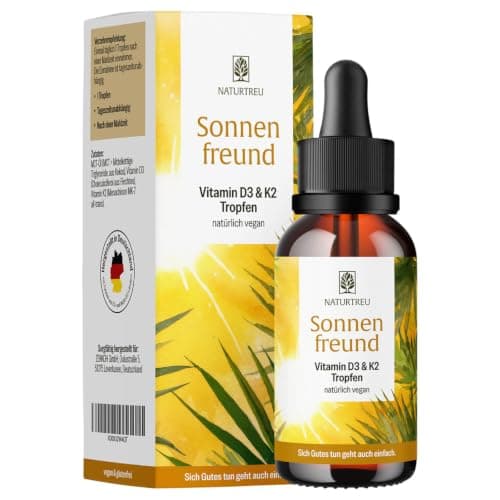 Braune Pipettenflasche Naturtreu Sonnenfreund Vitamin D3 & K2 Tropfen neben Faltschachtel, weißer Hintergrund