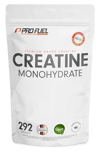 Weißer Standbodenbeutel ProFuel Creatine Monohydrate mit orangefarbenem Störer, 292 Servings, vor weißem Hintergrund