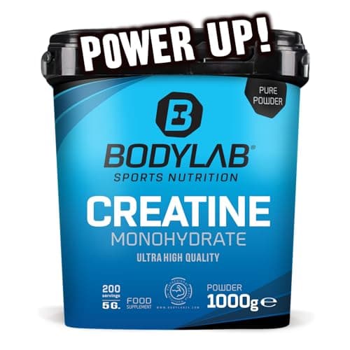 Blauer Bodylab Eimer Creatine Monohydrate 1000 g mit Schriftzug „POWER UP!“ vor weißem Hintergrund